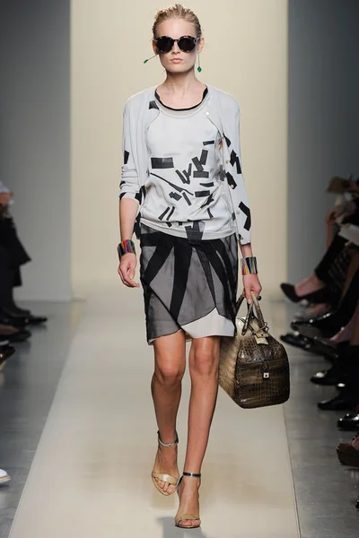Look 29